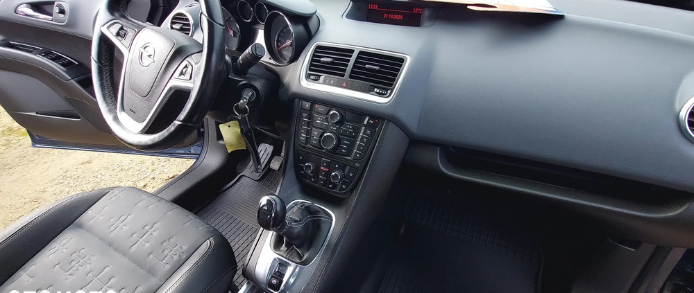 Opel Meriva cena 21900 przebieg: 255000, rok produkcji 2013 z Wiązów małe 497